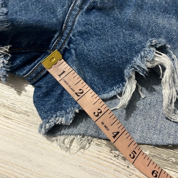 Levi’s 501 shorts size 31. NWT - Picture 12 of 13